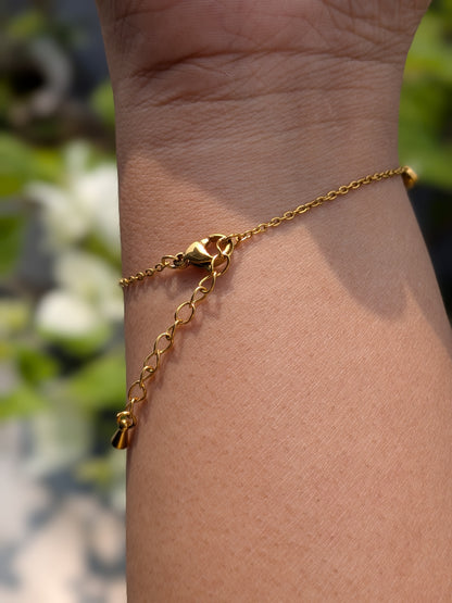 Neelam Hand Chain